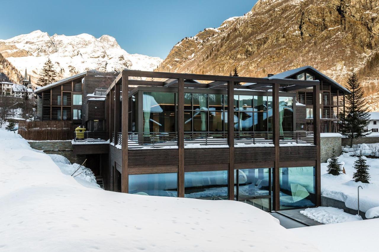 Nh Collection Alagna Mirtillo Rosso Extérieur photo