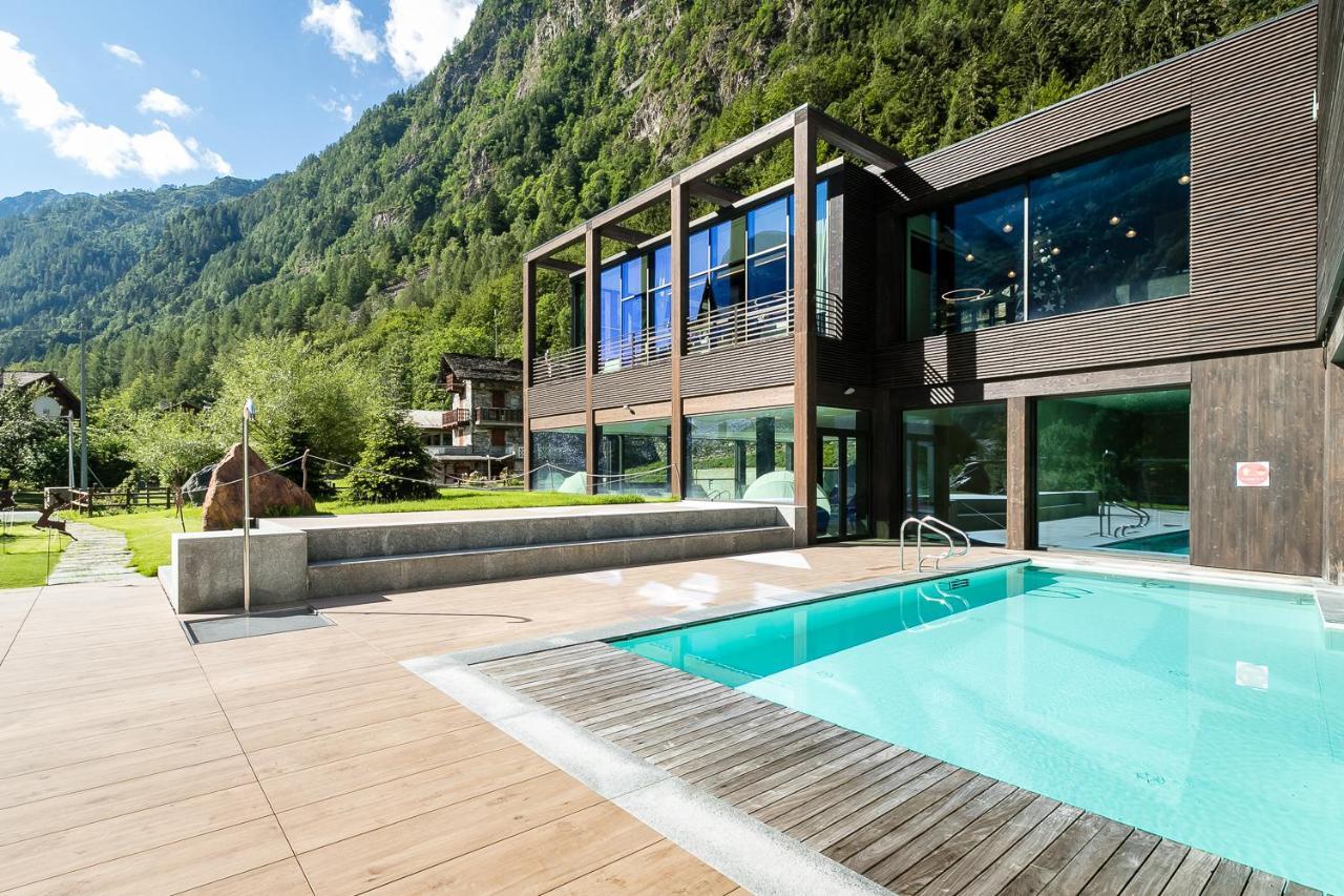 Nh Collection Alagna Mirtillo Rosso Extérieur photo
