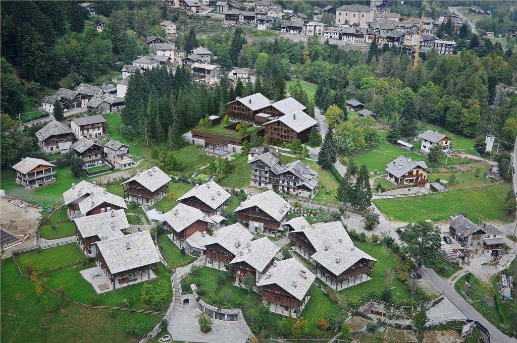 Nh Collection Alagna Mirtillo Rosso Extérieur photo