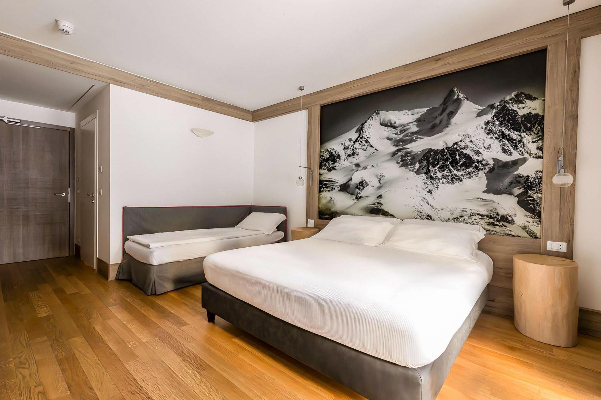 Nh Collection Alagna Mirtillo Rosso Extérieur photo