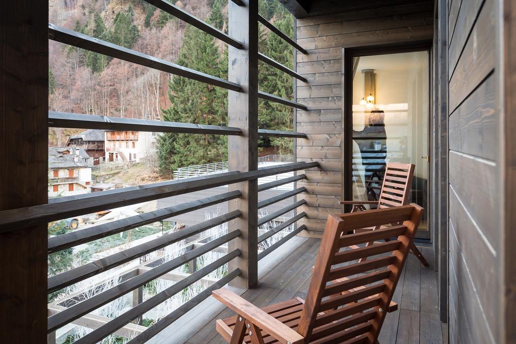 Nh Collection Alagna Mirtillo Rosso Extérieur photo