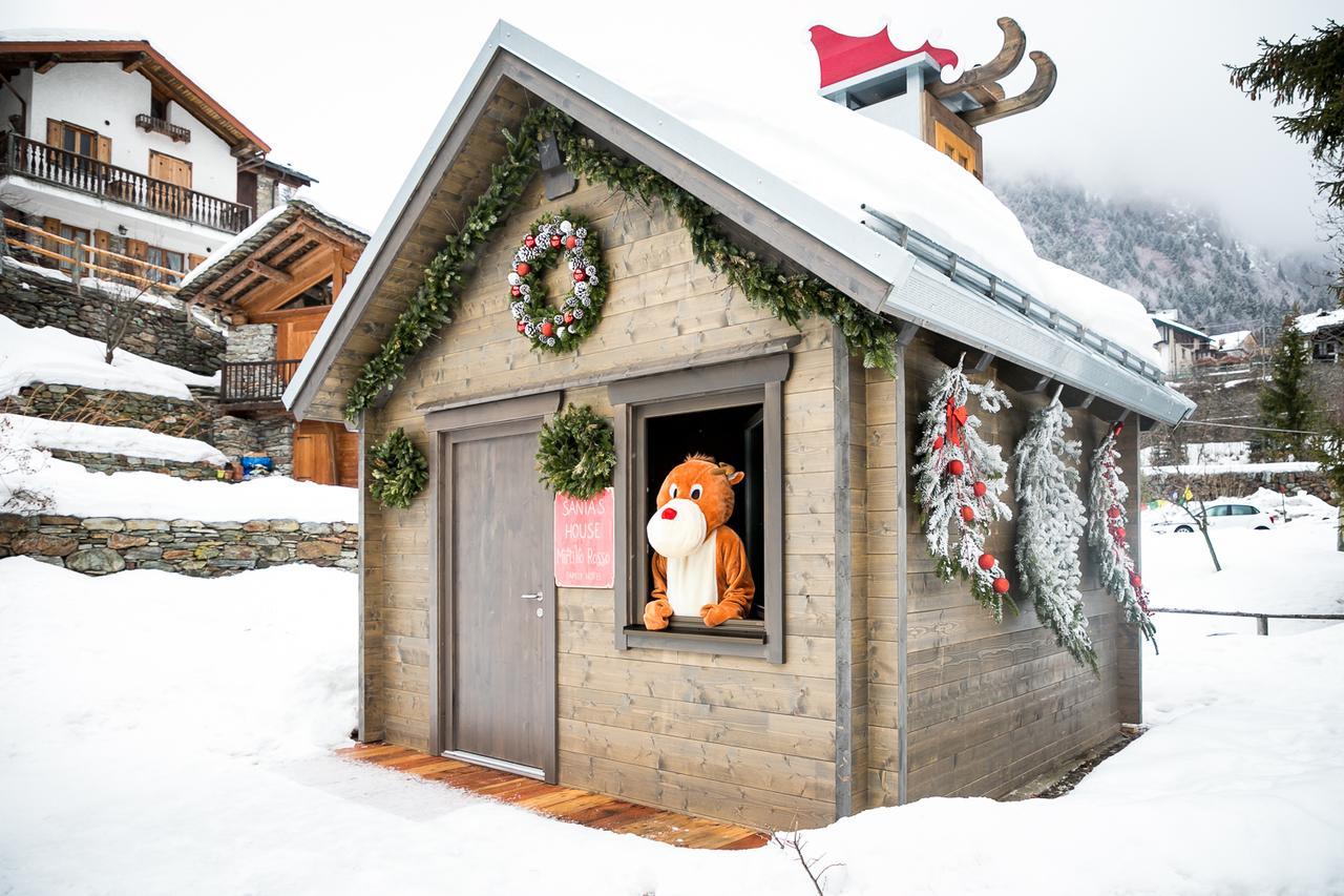 Nh Collection Alagna Mirtillo Rosso Extérieur photo